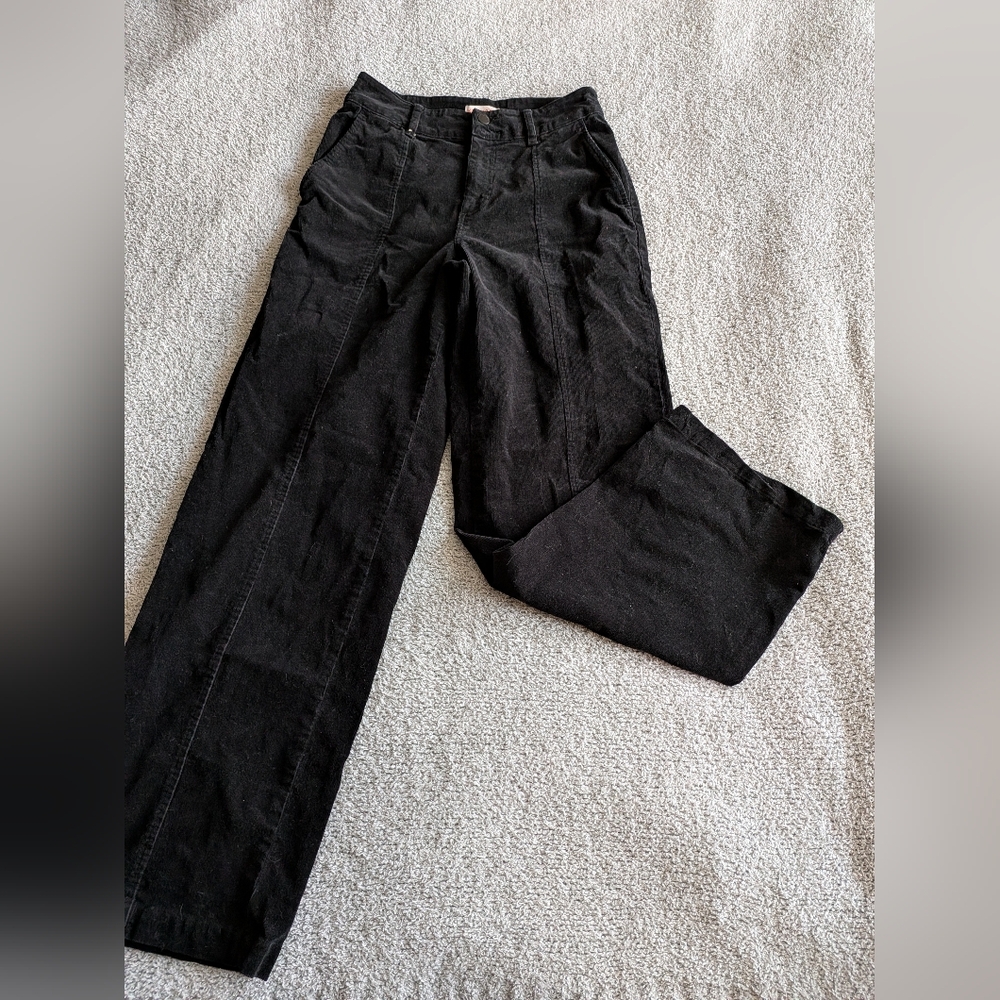 🌼B2G1 3/$20🌼 Knox Rose Charcoal Flare Pants